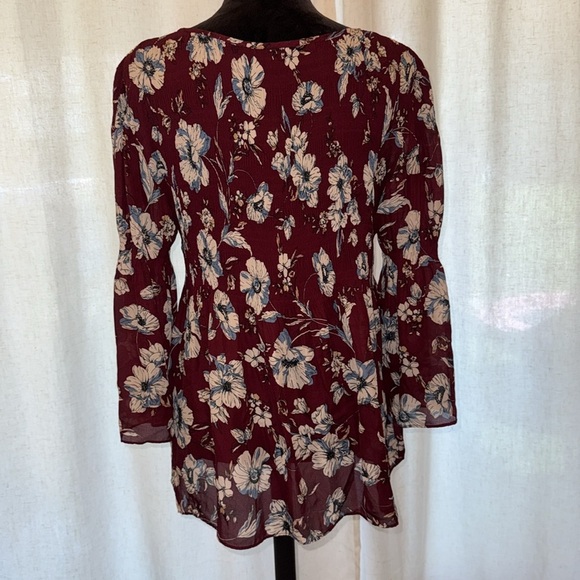 2/$20 Floral & Ivy Burgundy Peplum Blouse - Size Medium FALL - Picture 4 of 4